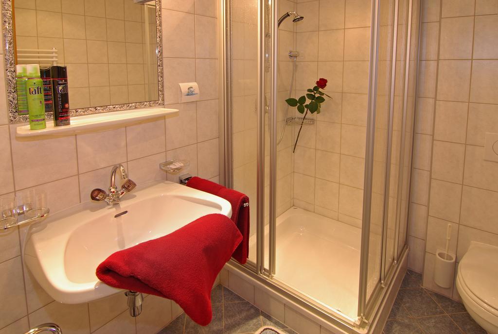 Hotel Garni Romantik Фюген Номер фото